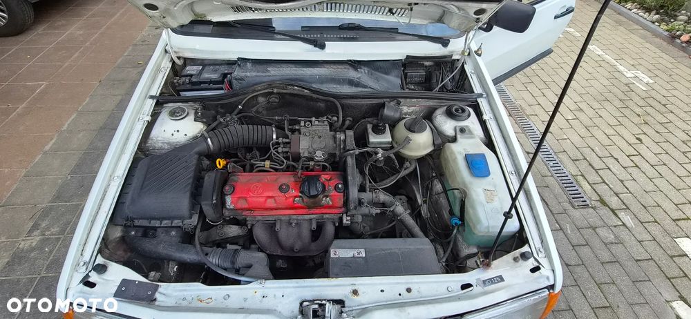 Volkswagen Polo 1994 photo 3