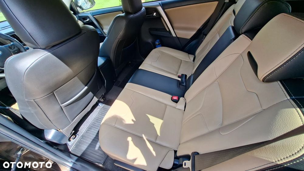 Toyota RAV4 2.0 D-4D Premium - 15