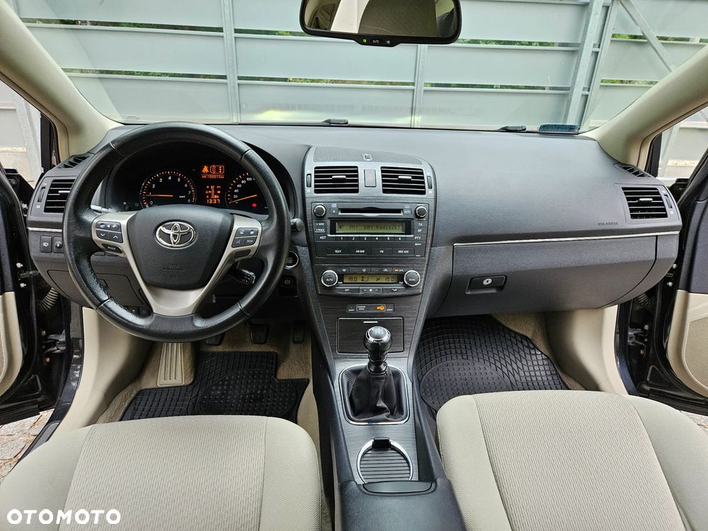 Toyota Avensis 2.0 Sol plus - 6