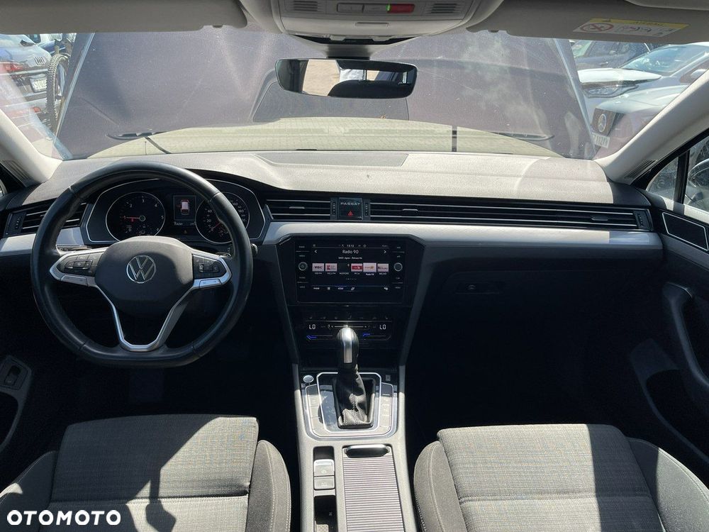 Volkswagen Passat Variant 2.0 TDI SCR DSG Business - 11