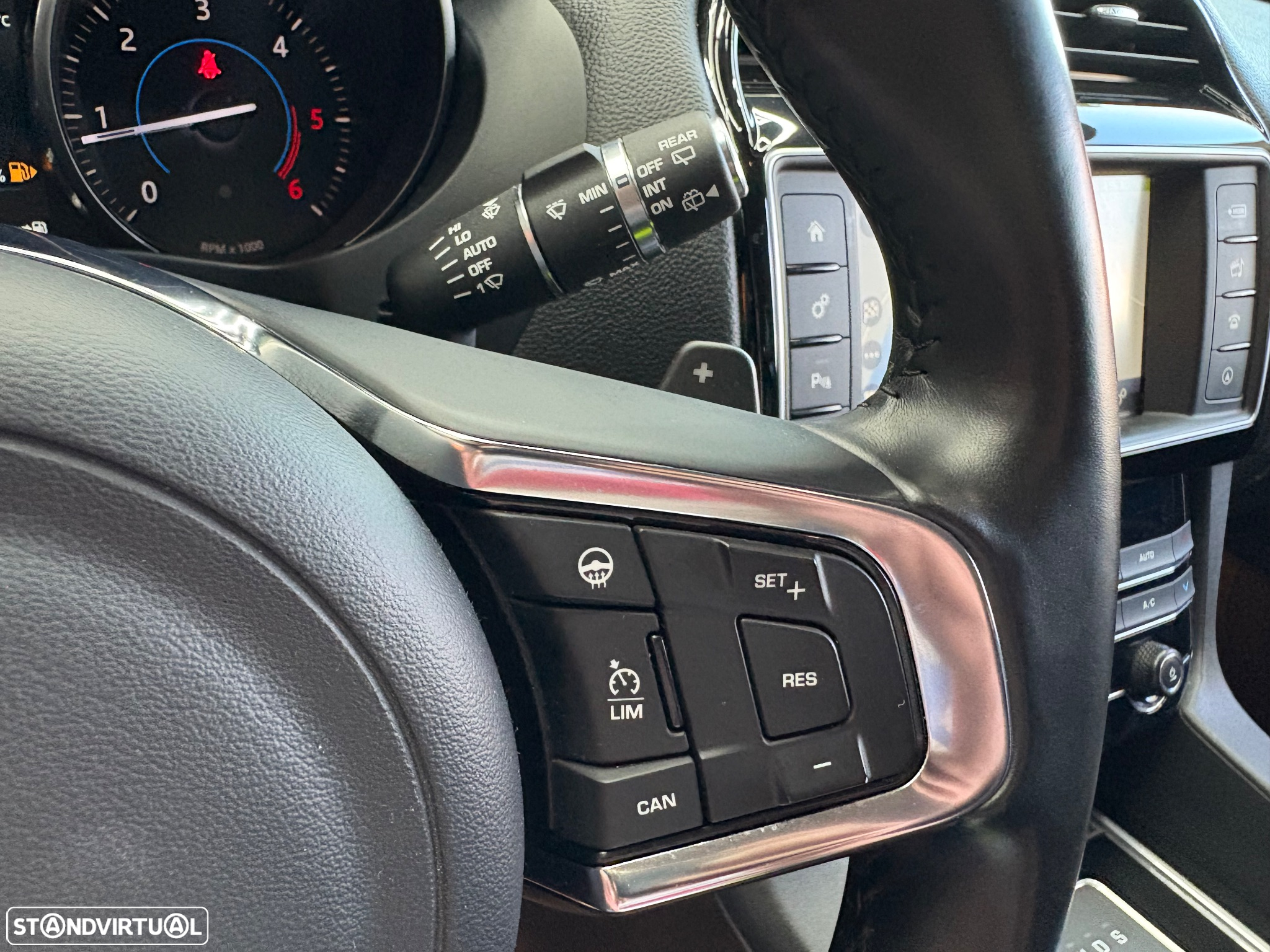 Jaguar F-Pace 20d Aut. R-Sport - 42