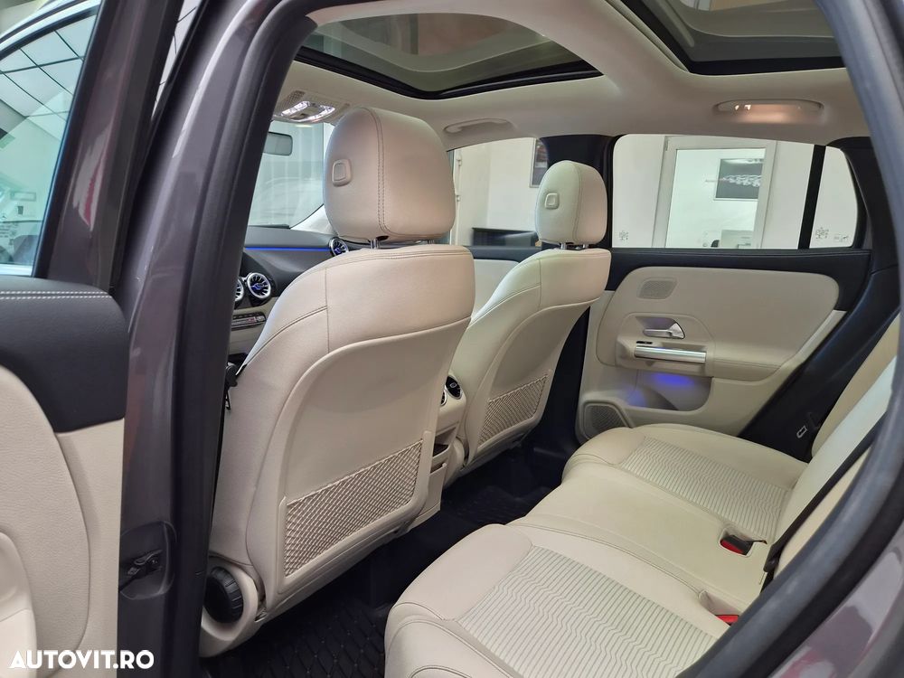 Mercedes-Benz GLA 200 4MATIC Aut. - 12