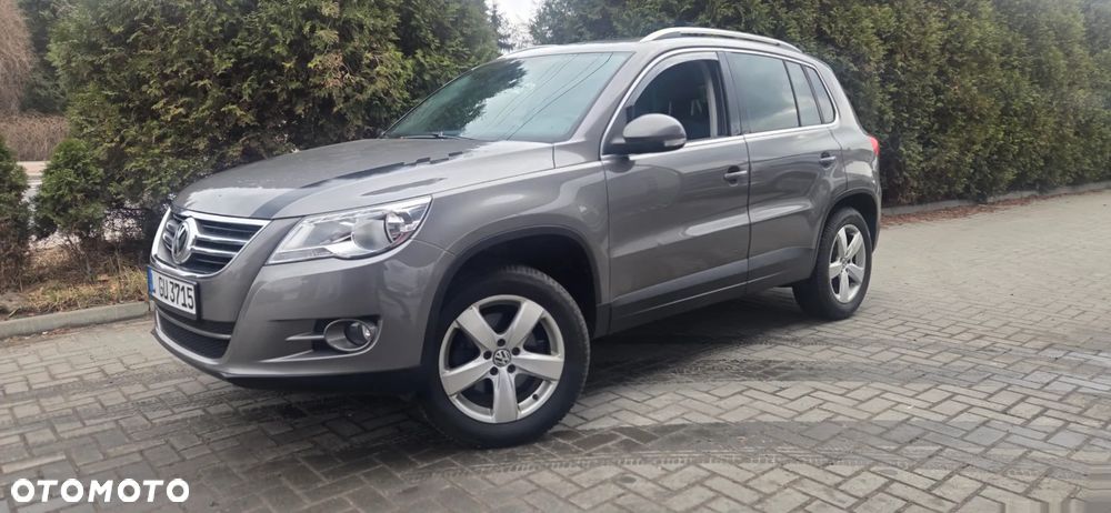 Volkswagen Tiguan 2.0 TDI DPF BlueMotion Technology Exclusive - 4