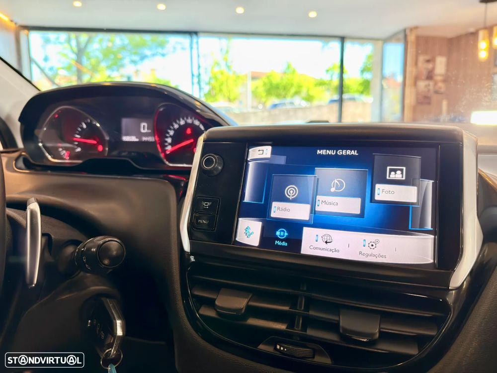 Peugeot 208 e-HDi 68 EGS5 Stop&Start Active - 20