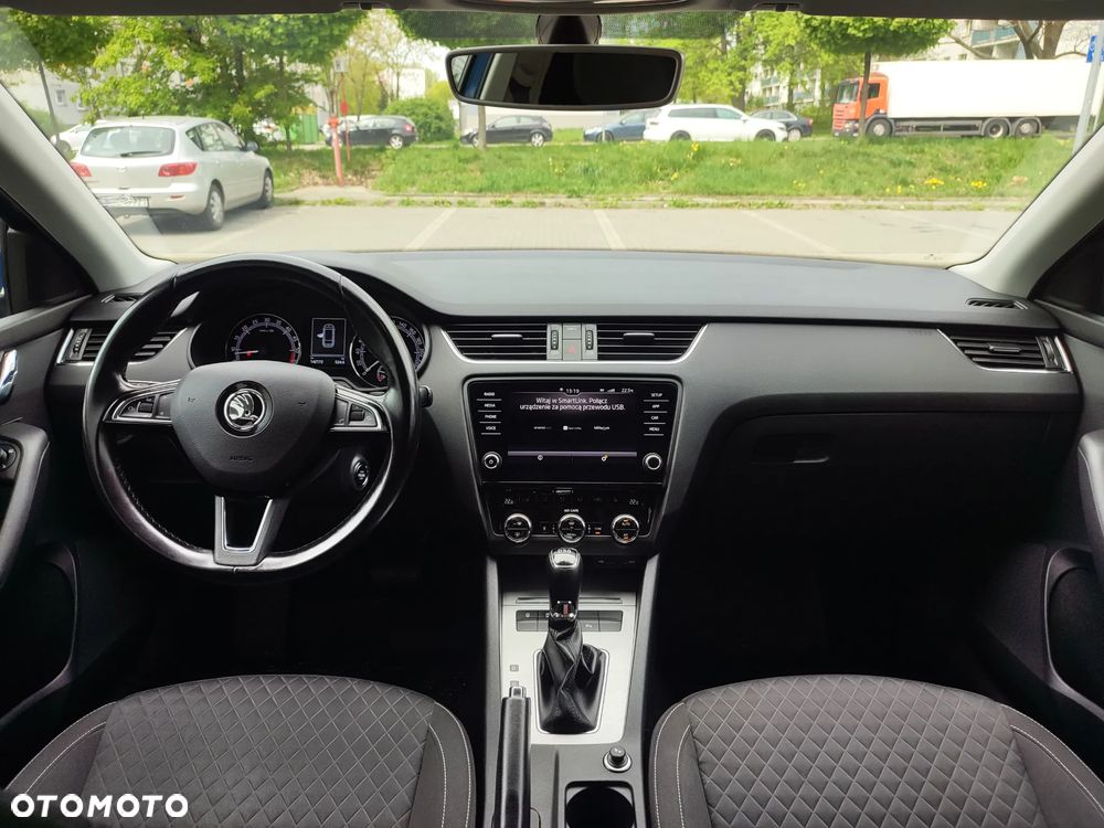 Skoda Octavia Combi 2.0 TDI DSG Drive - 7