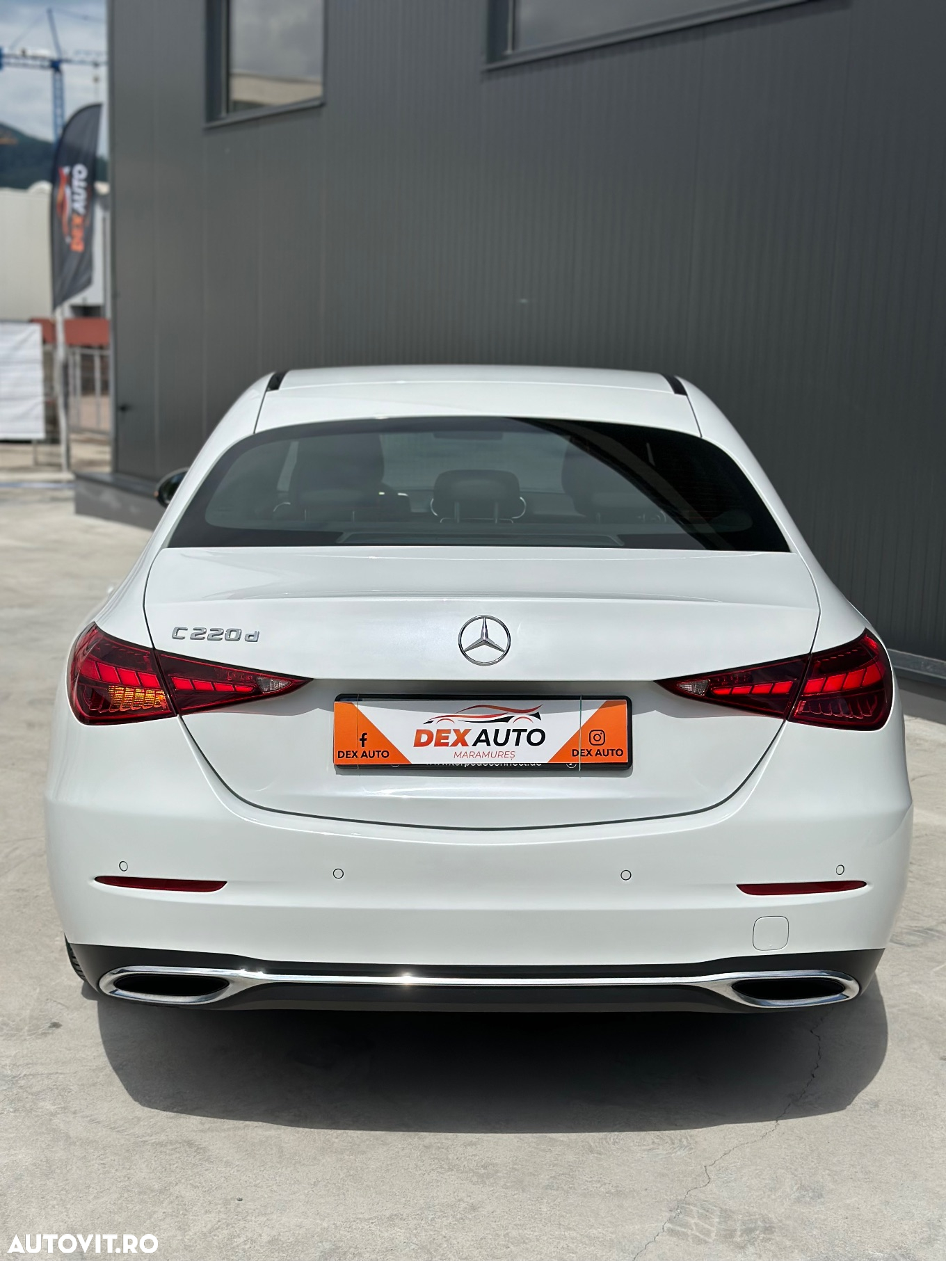 Mercedes-Benz C 220 d T 9G-TRONIC Avantgarde - 4