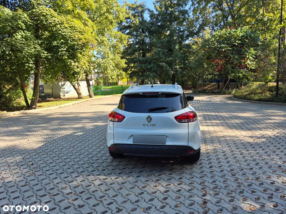 Renault Clio - 10