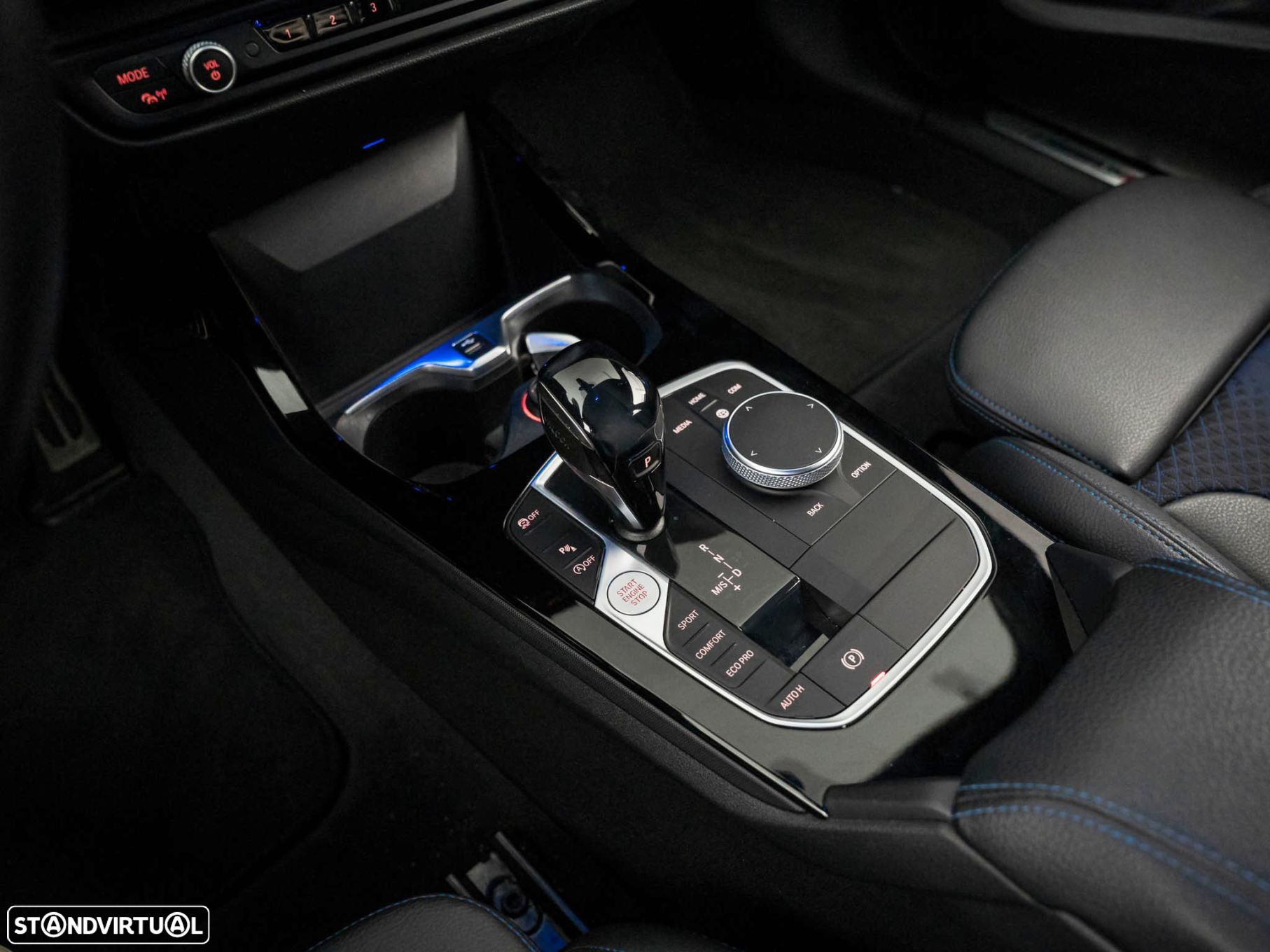 BMW 118 i Pack Desportivo M Auto - 24