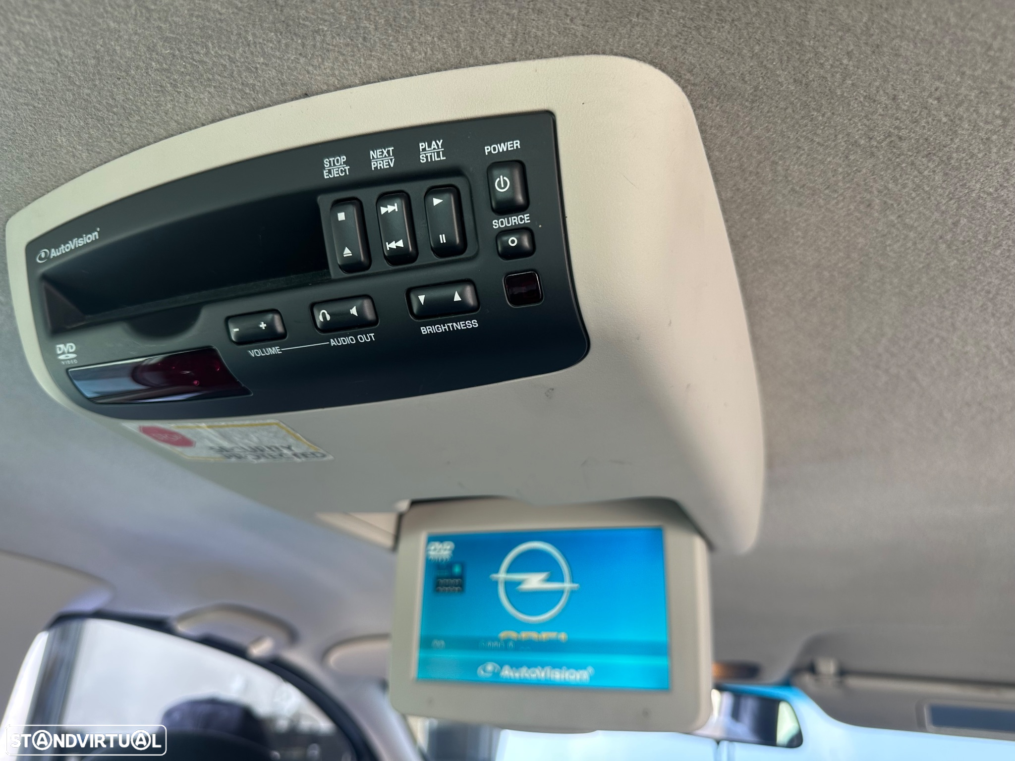 Opel Zafira Life - 16