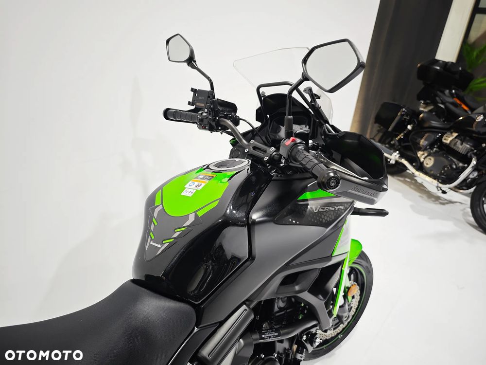 Kawasaki Versys 650 - 12
