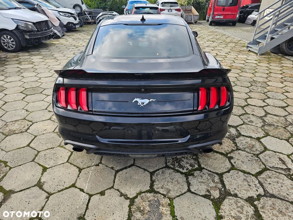 Ford Mustang 2.3 Eco Boost - 9