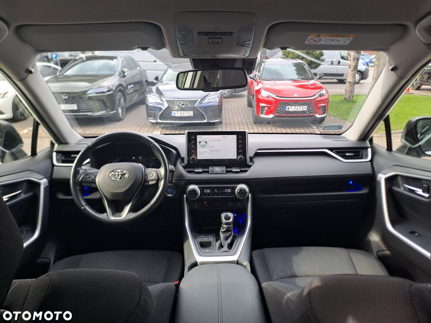 Toyota RAV4 - 6