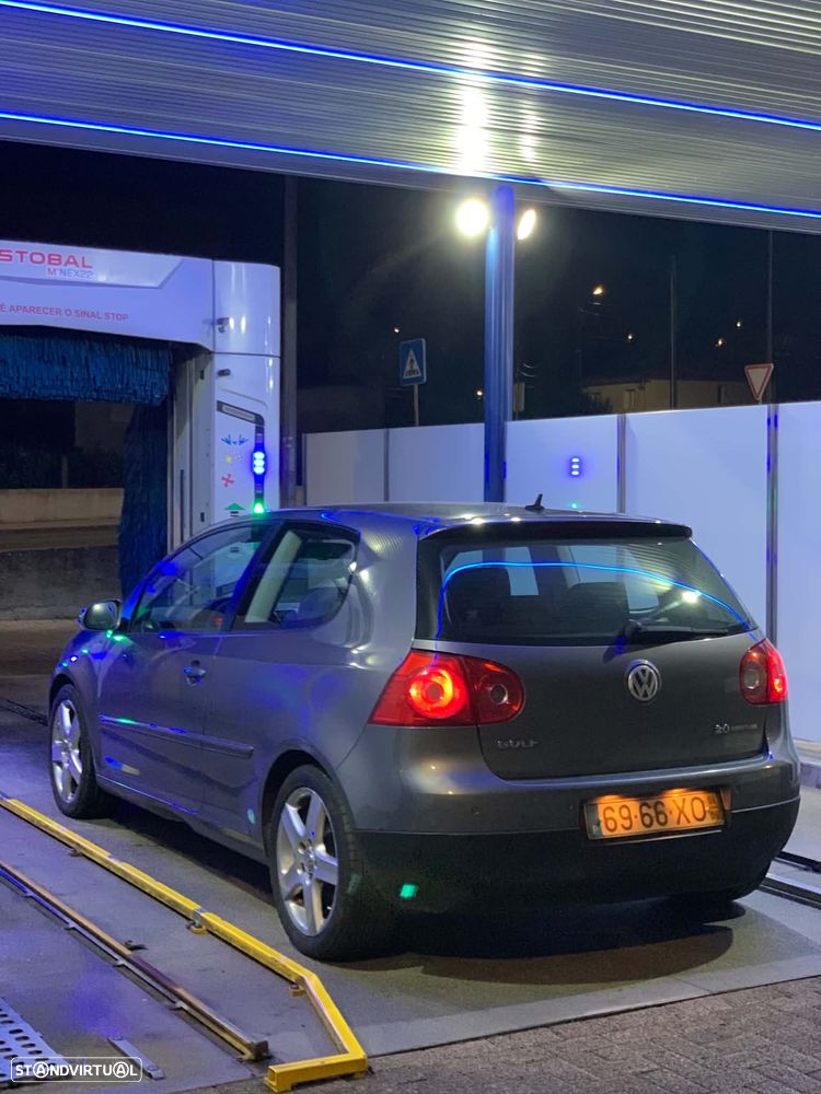 VW Golf 2.0 FSi Sport - 3