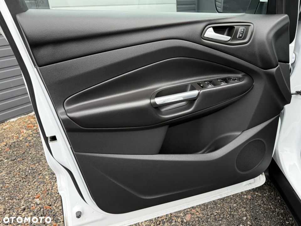 Ford Kuga 1.5 EcoBoost 2x4 Titanium - 20