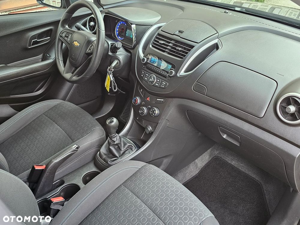 Chevrolet Trax 1.6 LS - 22