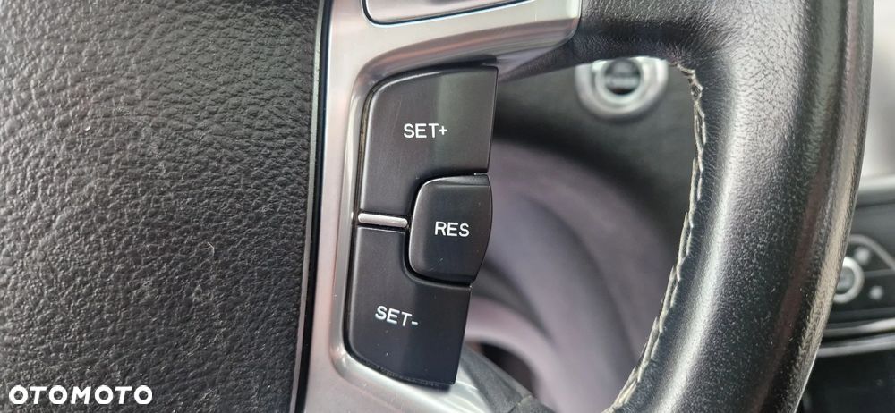 Ford S-Max - 21
