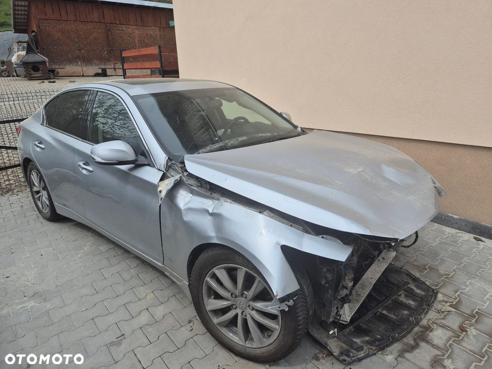 Infiniti Q50 - 1