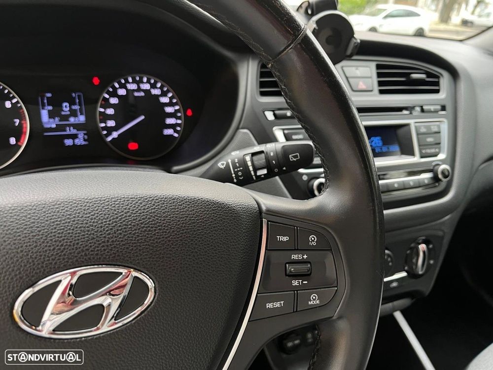 Hyundai i20 1.2 Comfort - 10