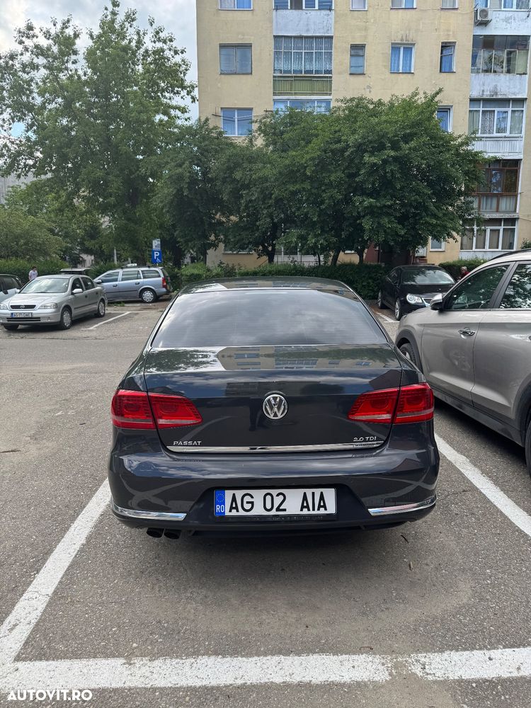 Volkswagen Passat 2.0 TDI Blue TDI DSG Comfortline - 2