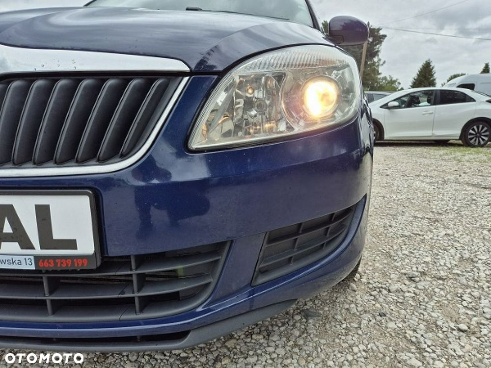 Skoda Roomster - 8
