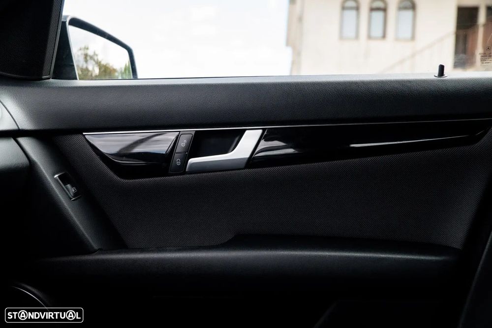 Mercedes-Benz C 220 - 24