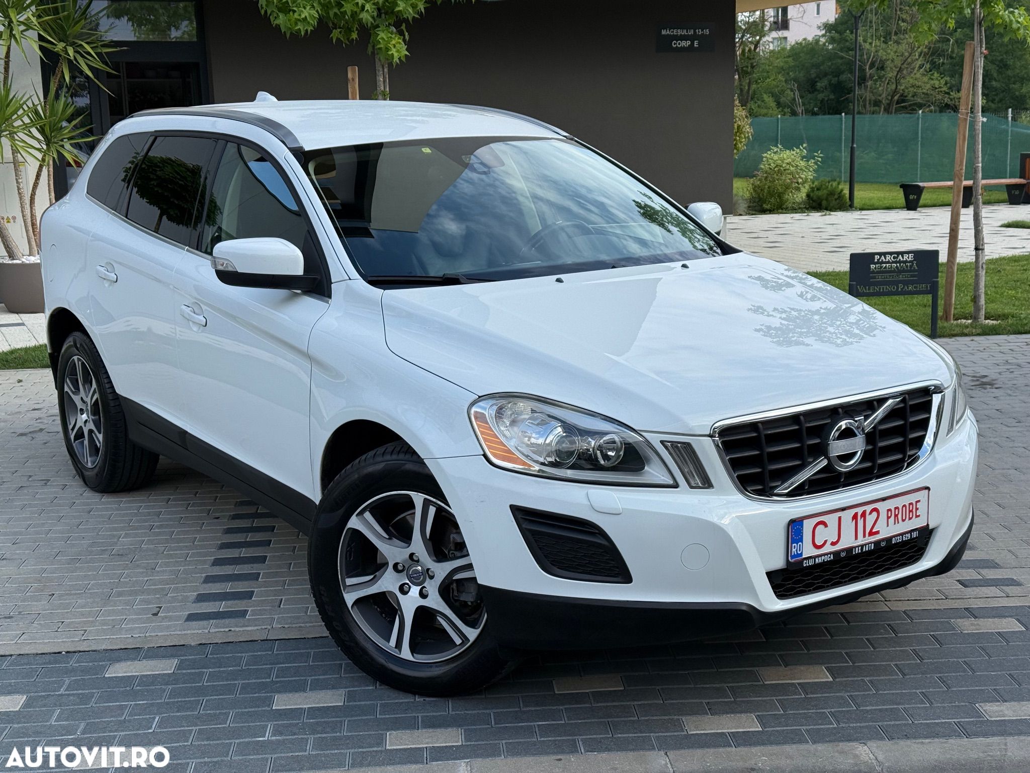 Volvo XC 60 D5 AWD Momentum - 1