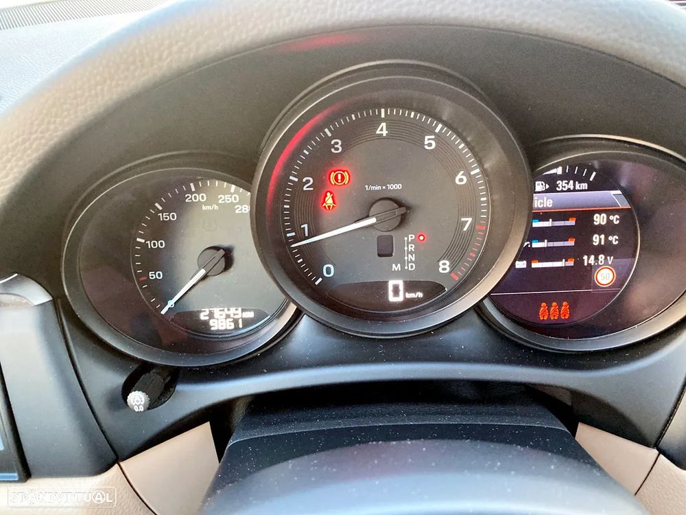 Porsche Macan Standard - 14