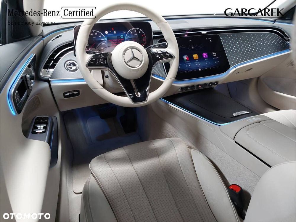 Mercedes-Benz Klasa E 200 mHEV 4-Matic Avantgarde 9G-Tronic - 17
