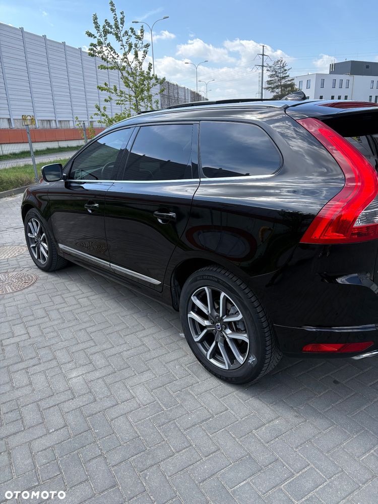 Volvo XC 60 T6 AWD Geartronic Momentum - 3