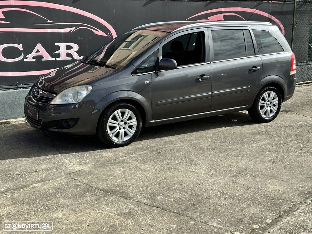 Opel Zafira 1.7 CDTI ecoFLEX — fotografia 11