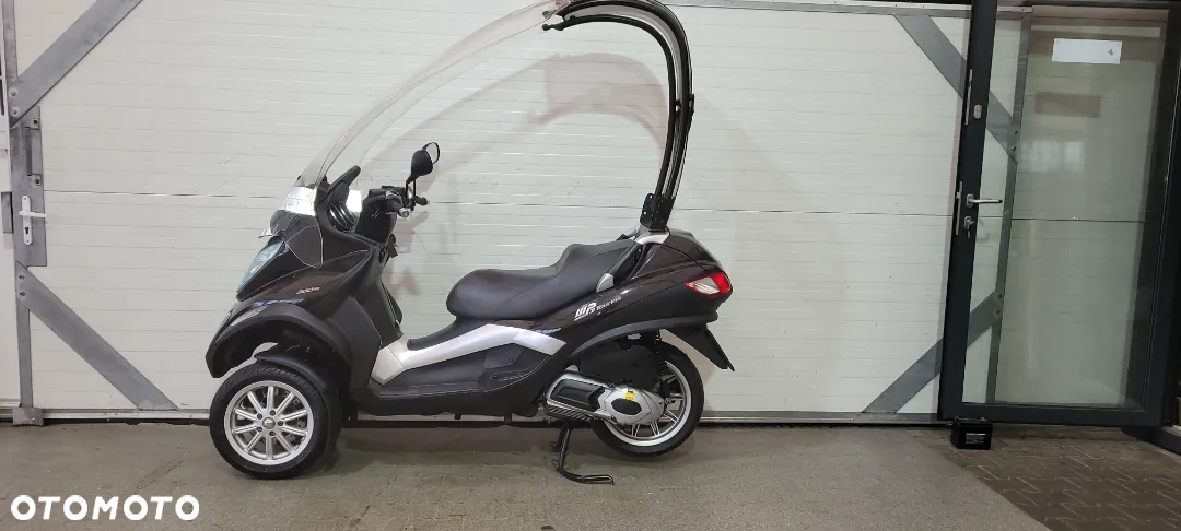 Piaggio MP-3 - 3