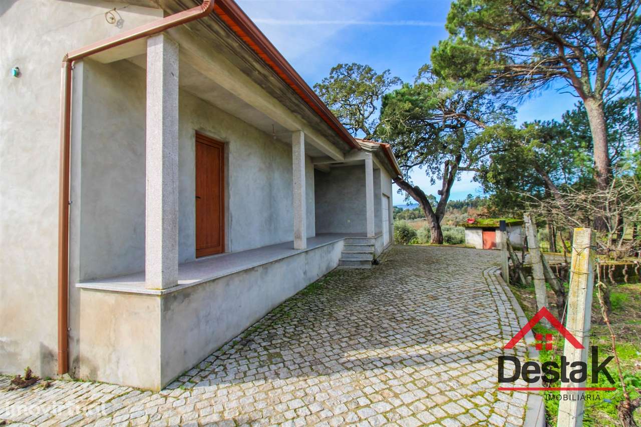 Quinta Vinhateira na região do Dão em Passos de Silgueiros - Grande imagem: 4/17