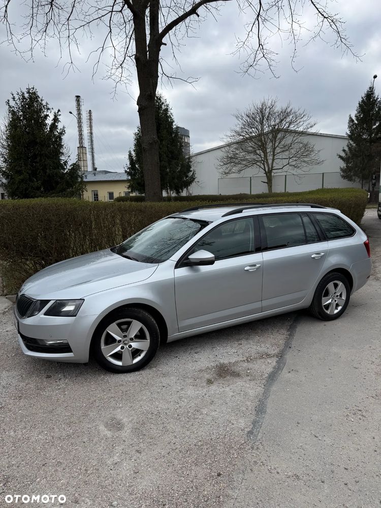 Skoda Octavia 1.6 TDI Ambition - 10