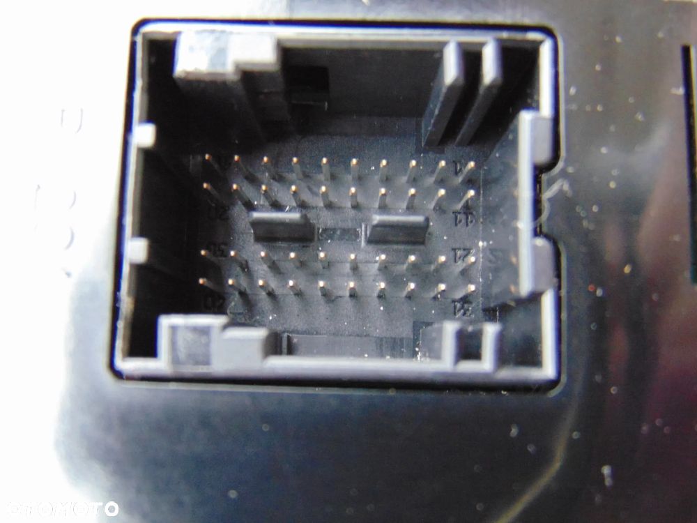 Moduł sterownik UCH-N2 P8200387289 Renault Clio 2 II FL lift 01-09r - 10