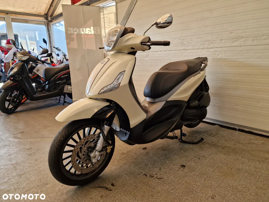 Piaggio Beverly - 12