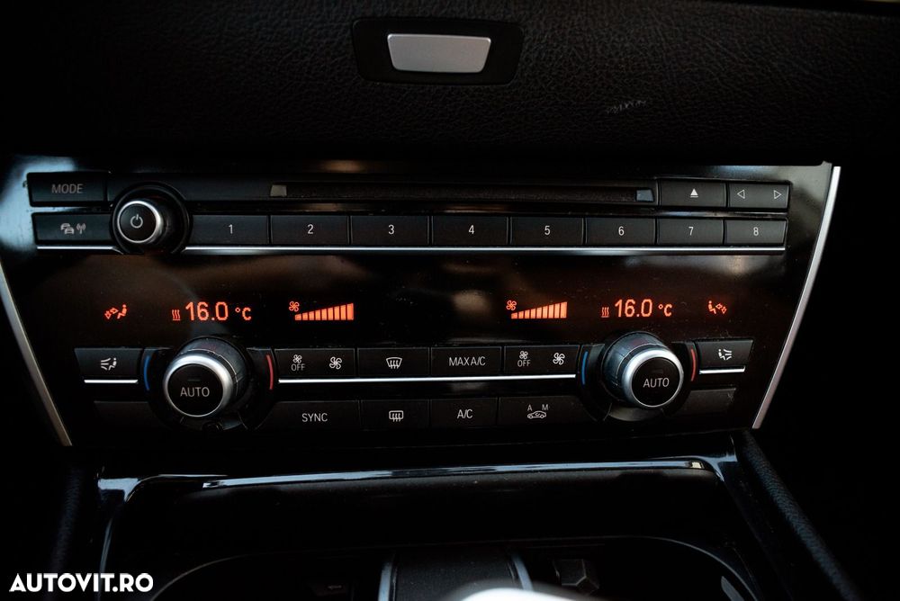 BMW Seria 5 520d Gran Turismo - 23