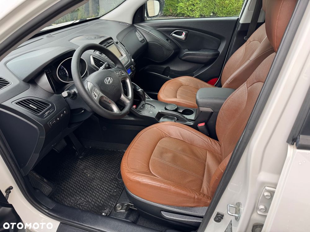 Hyundai ix35 1.7 CRDi 2WD Fifa World Cup Edition - 11