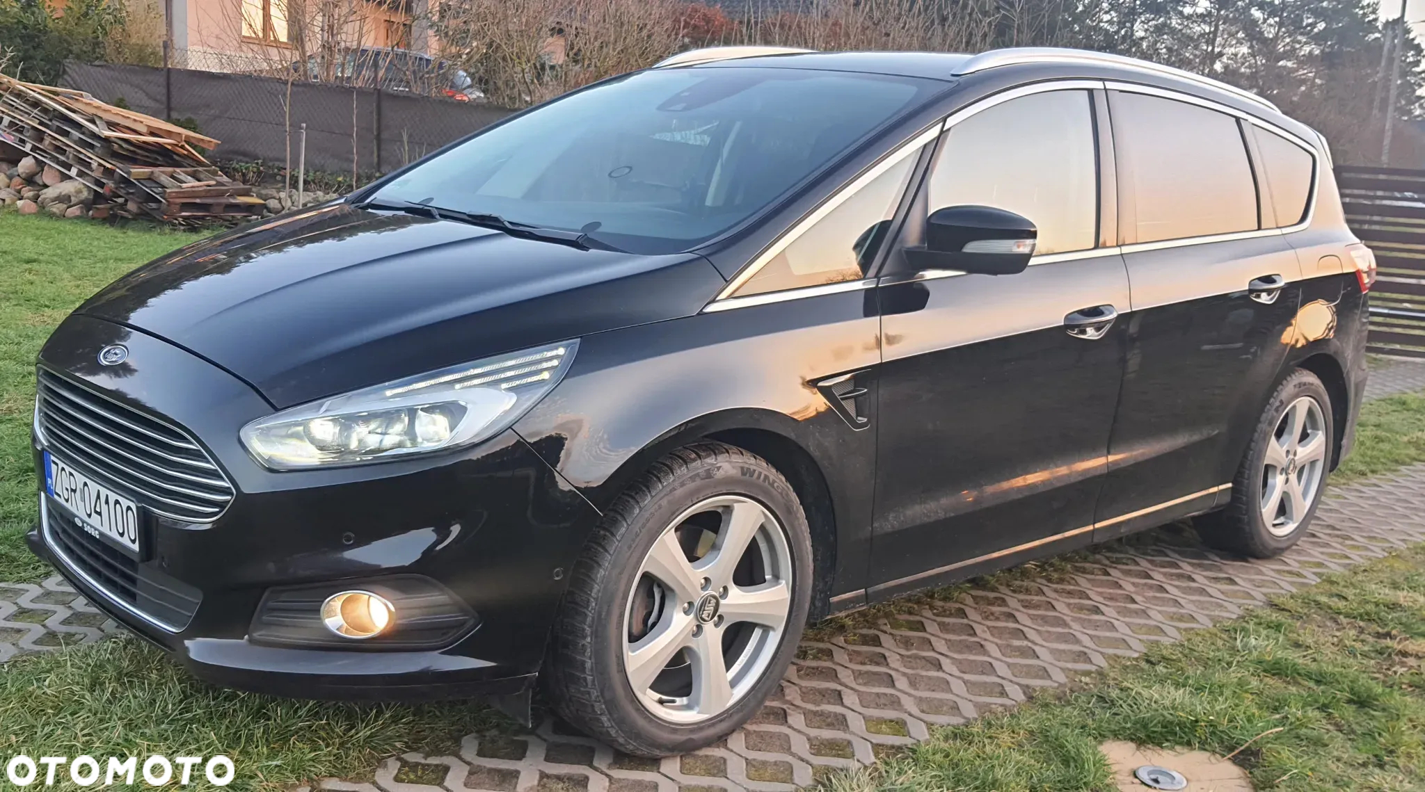 Ford S-Max 2.0 EcoBlue Titanium - 27