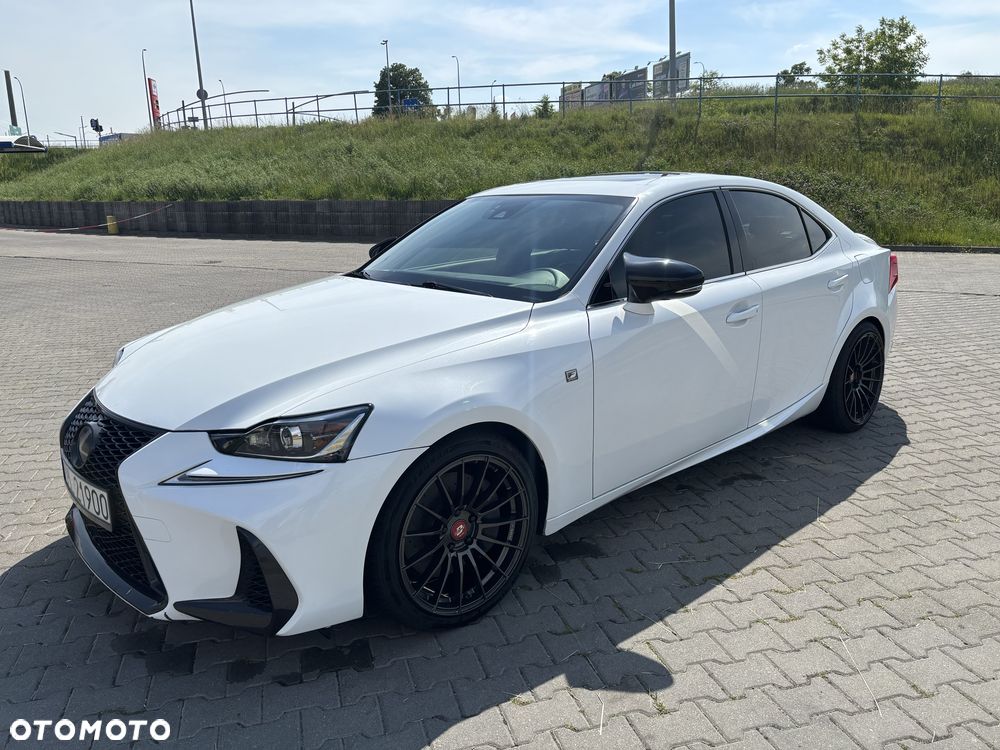 Lexus IS - 2