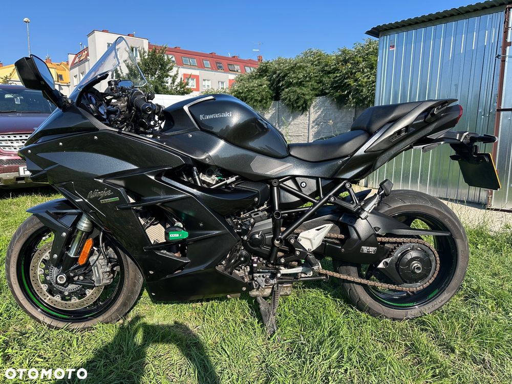 Kawasaki Ninja H2 SX - 2