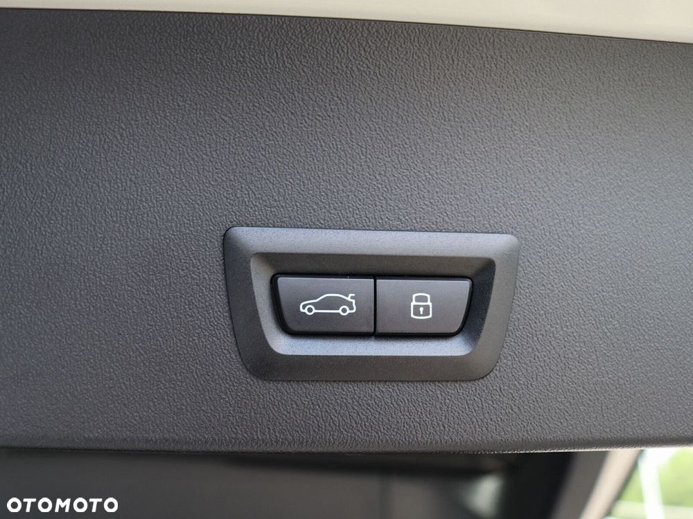 BMW X3 xDrive20d mHEV - 23
