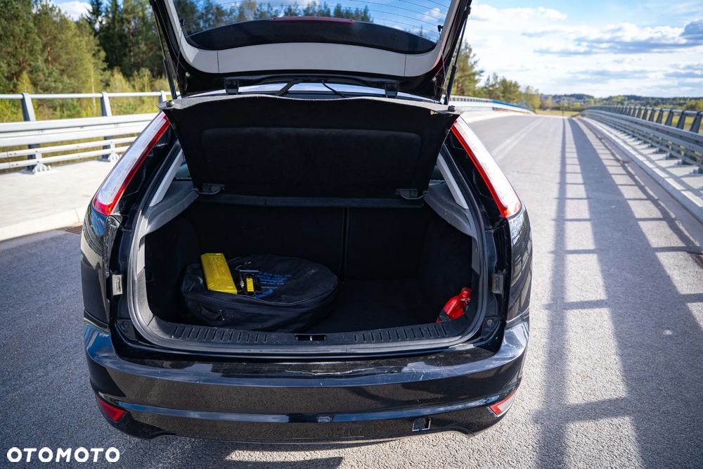 Ford Focus 1.6 Ambiente EU5 - 15