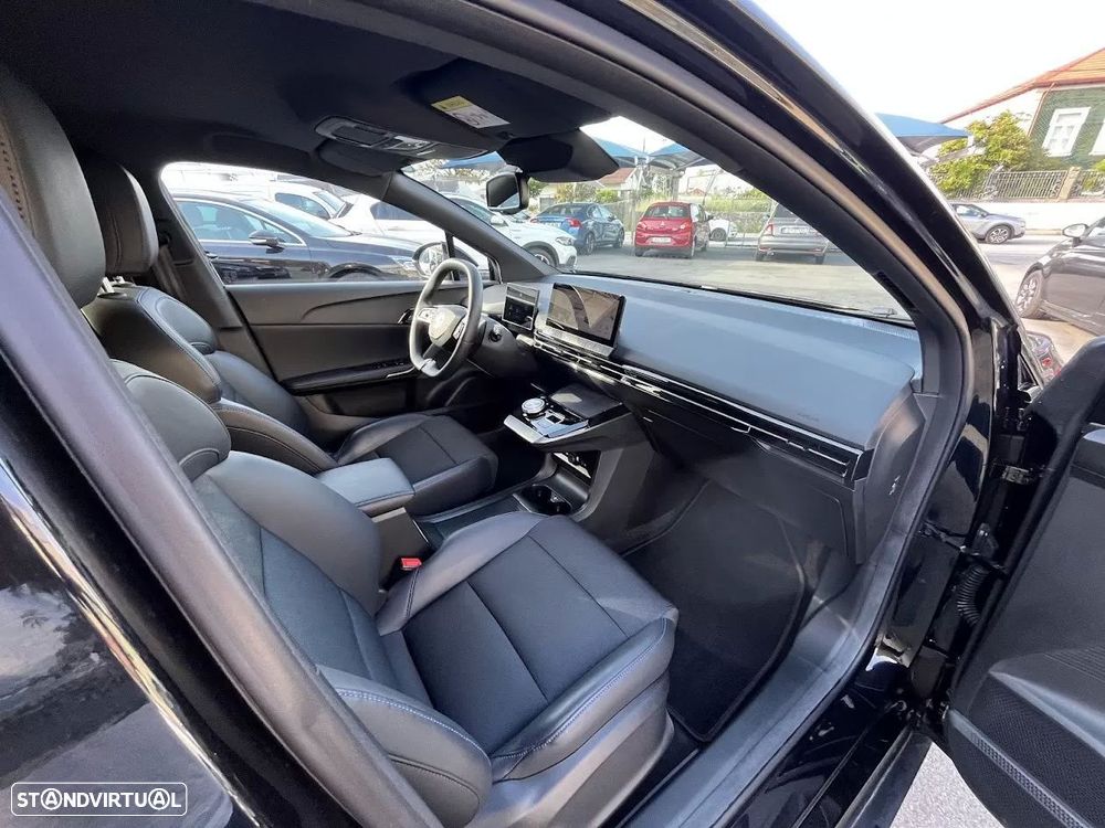 MG MG4 64 kWh Luxury - 31