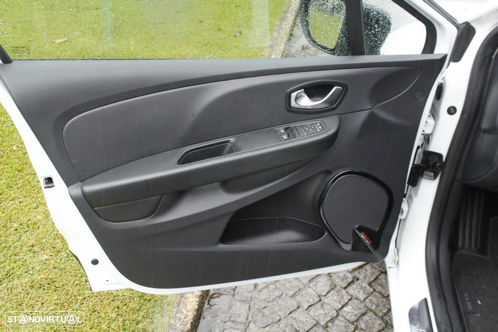 Renault Clio Energy dCi 90 Start & Stop LIMITED 2018 - 8