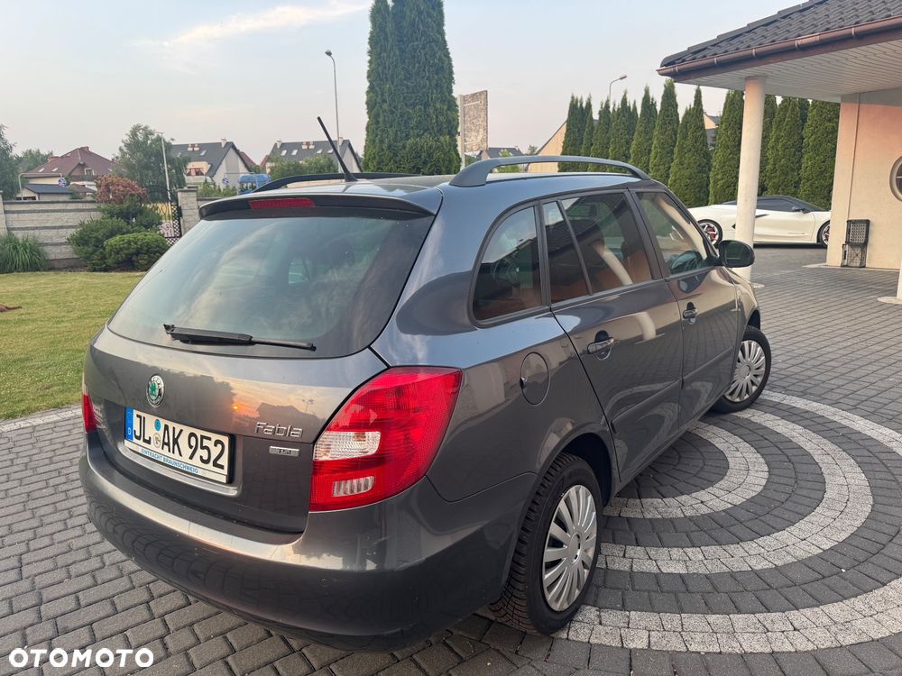 Skoda Fabia 1.2 TSI Ambiente - 6