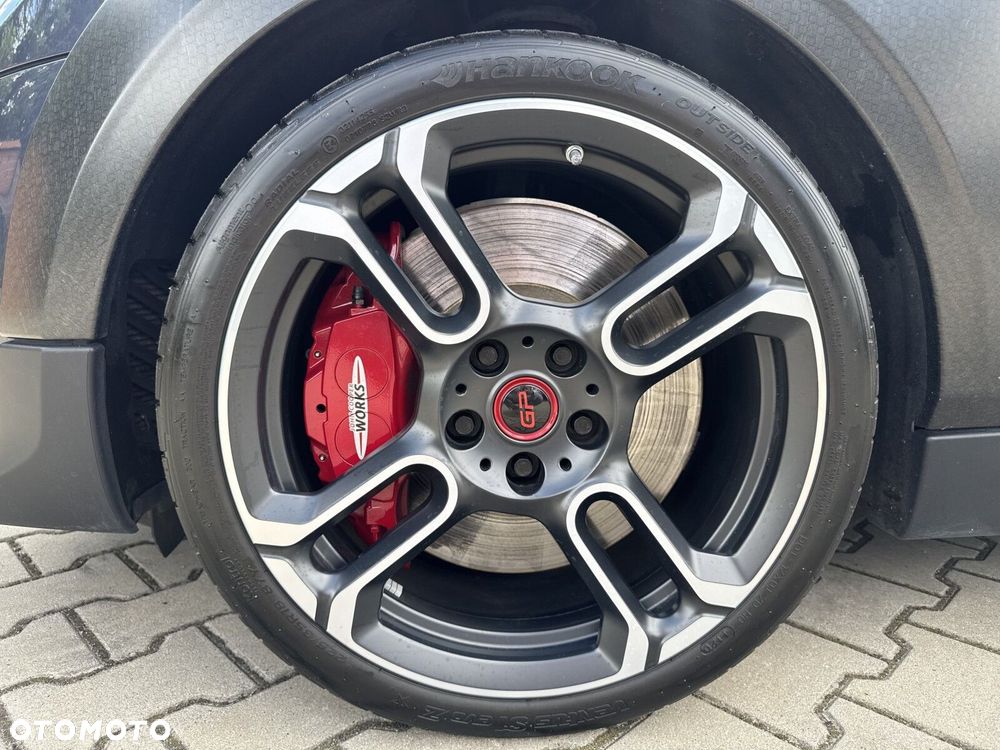 MINI John Cooper Works - 10