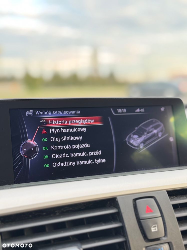 BMW Seria 3 320d - 25