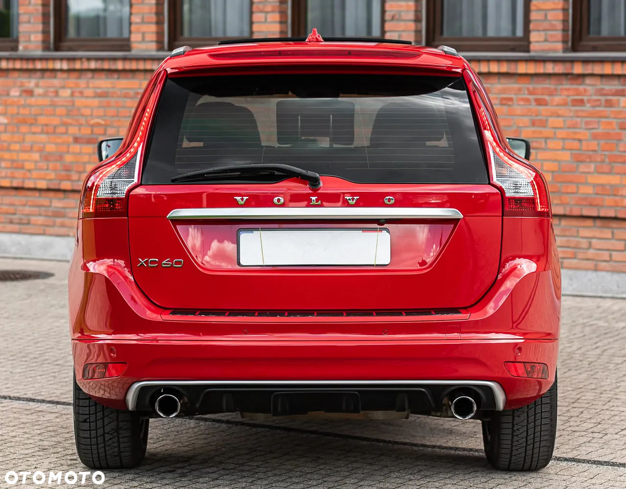Volvo XC 60 T6 AWD R-Design Summum - 4