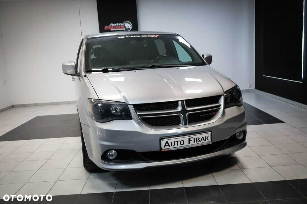 Dodge Grand Caravan - 3
