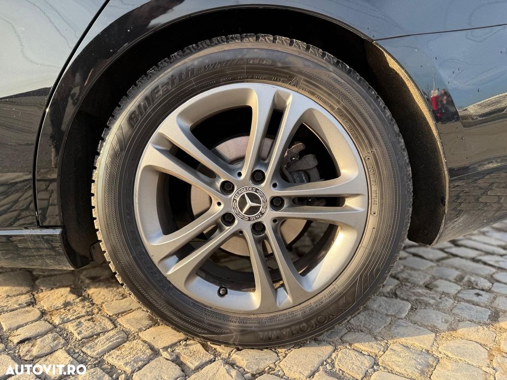 Mercedes-Benz A 180 d 7G-DCT - 9